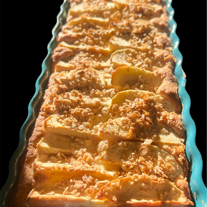Bake the Best Dutch AppleLicious Coffee Cake Today